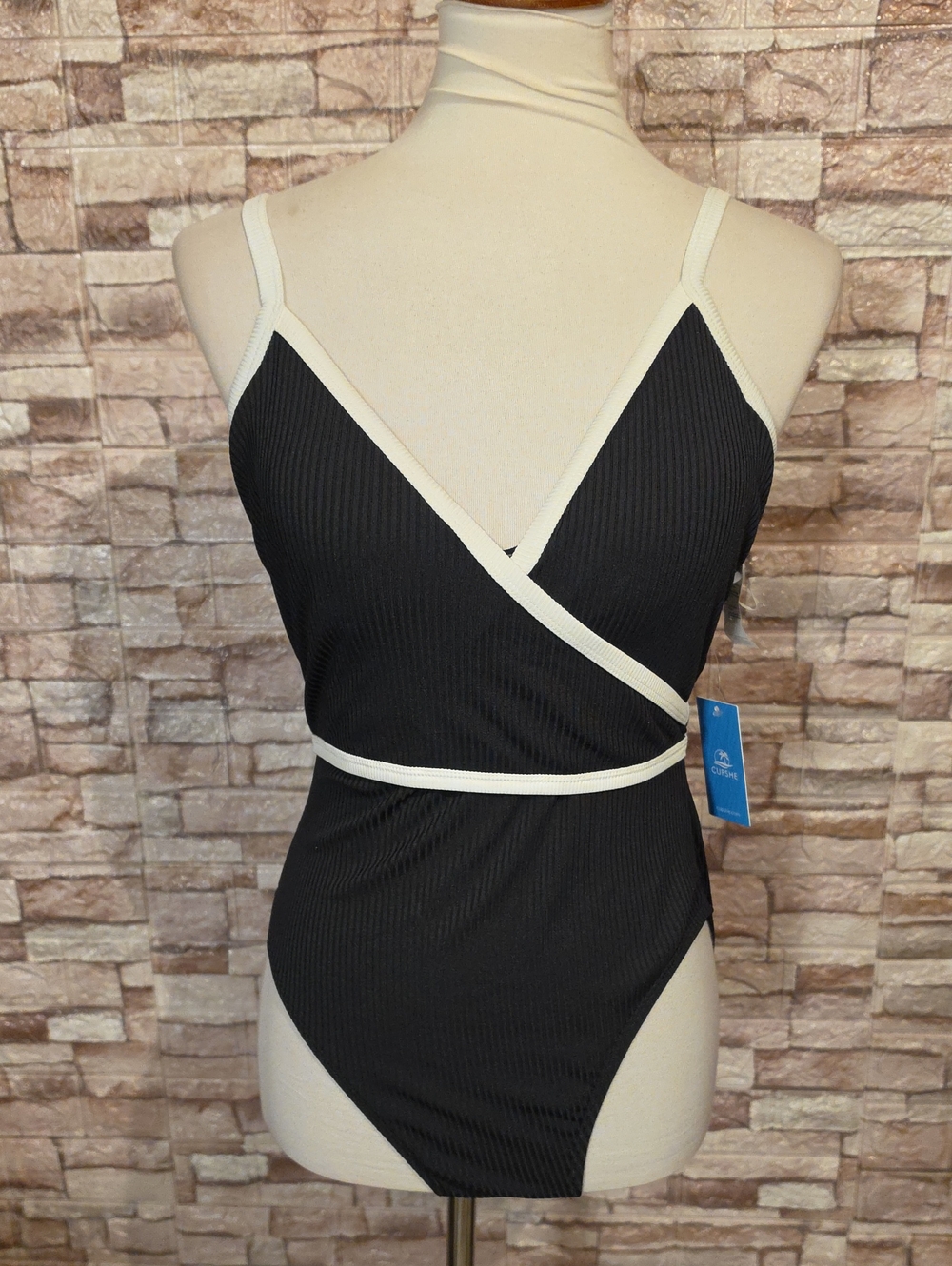 Cupshe Black and White One-Piece Swimsuit Brand New